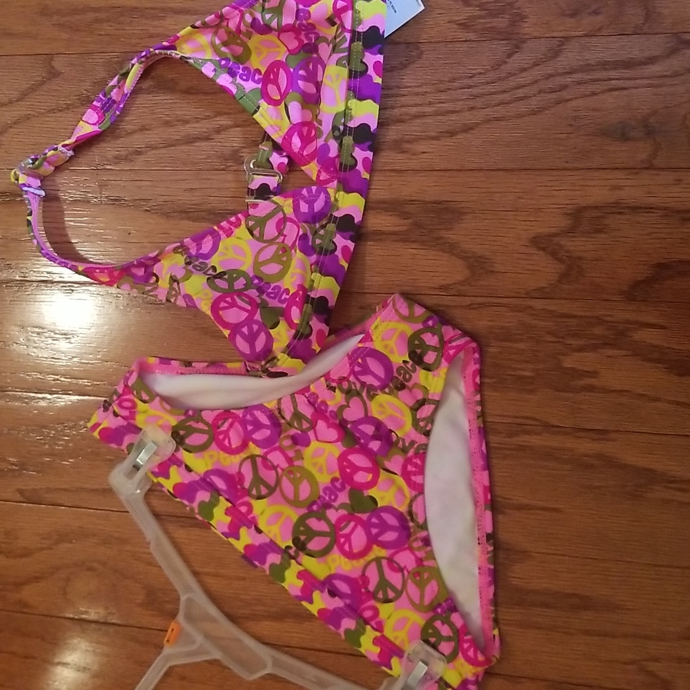~5 Below~ Girl's 2 Piece Swimsuit